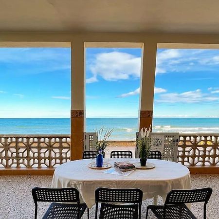 Beachfront House Пилес Экстерьер фото