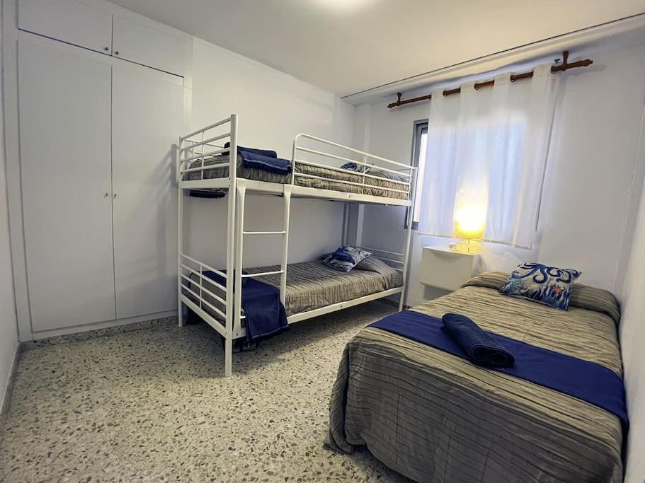 Beachfront House Пилес Экстерьер фото