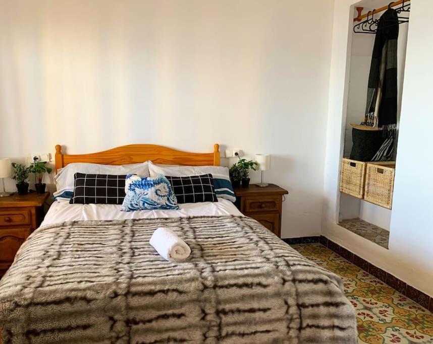 Beachfront House Пилес Экстерьер фото