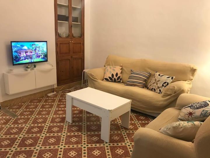 Beachfront House Пилес Экстерьер фото