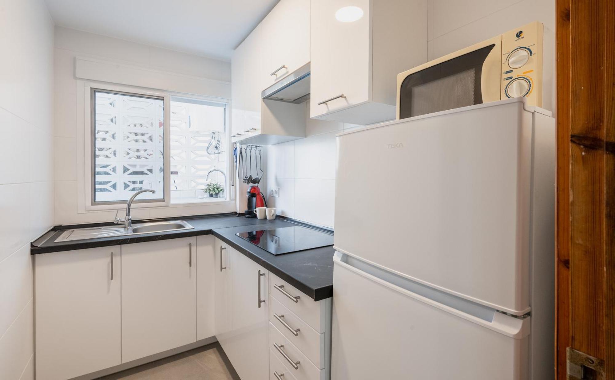 Beachfront House Пилес Экстерьер фото
