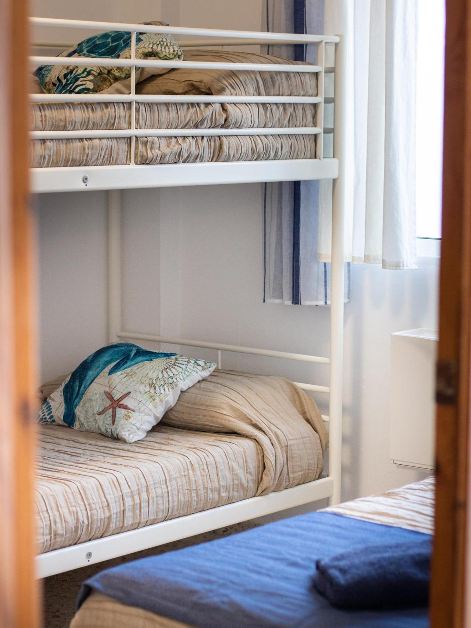 Beachfront House Пилес Экстерьер фото